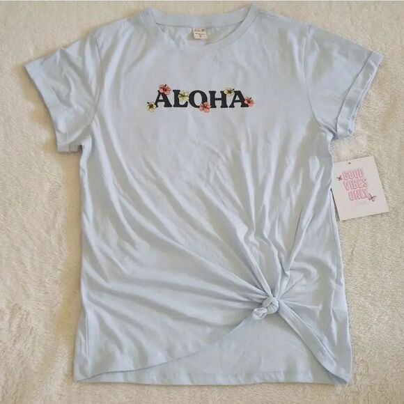 Vibe N’ Tops - Vibe N' "ALOHA"🤙 Graphic Tee - NWT